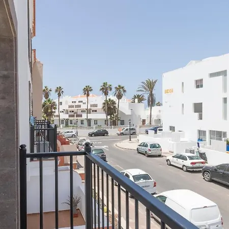 Luna De Lobos: Bright And Cozy In Bristol Lägenhet