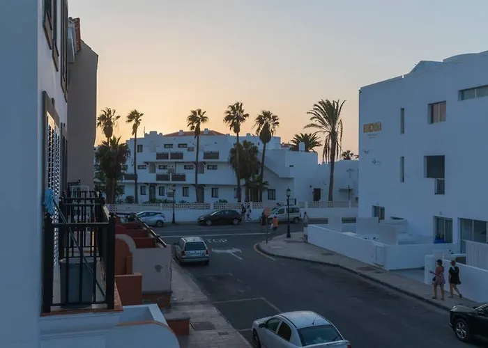 Luna De Lobos: Bright And Cozy In Bristol * Corralejo