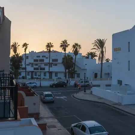 Luna De Lobos: Bright And Cozy In Bristol * Corralejo