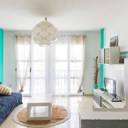 Luna De Lobos: Bright And Cozy In Bristol アパート