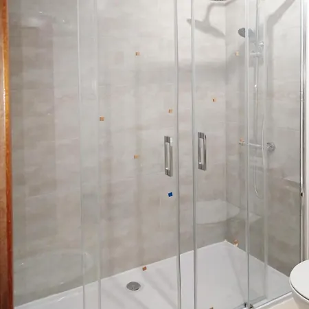 Luna De Lobos: Bright And Cozy In Bristol Apartmán